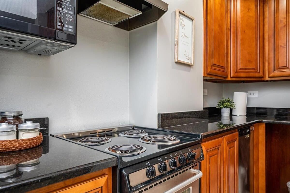 Villa Downtown! 24H Concierge! Private Balcony! 11K Atlanta Exterior foto